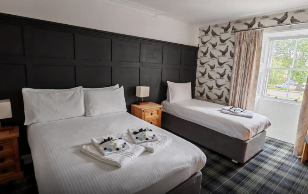 Triple - En-suite with Bath